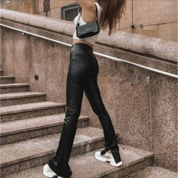 Zara Blogger Fave Faux Leather Pleated High Rise Pants - Picture 3 of 13